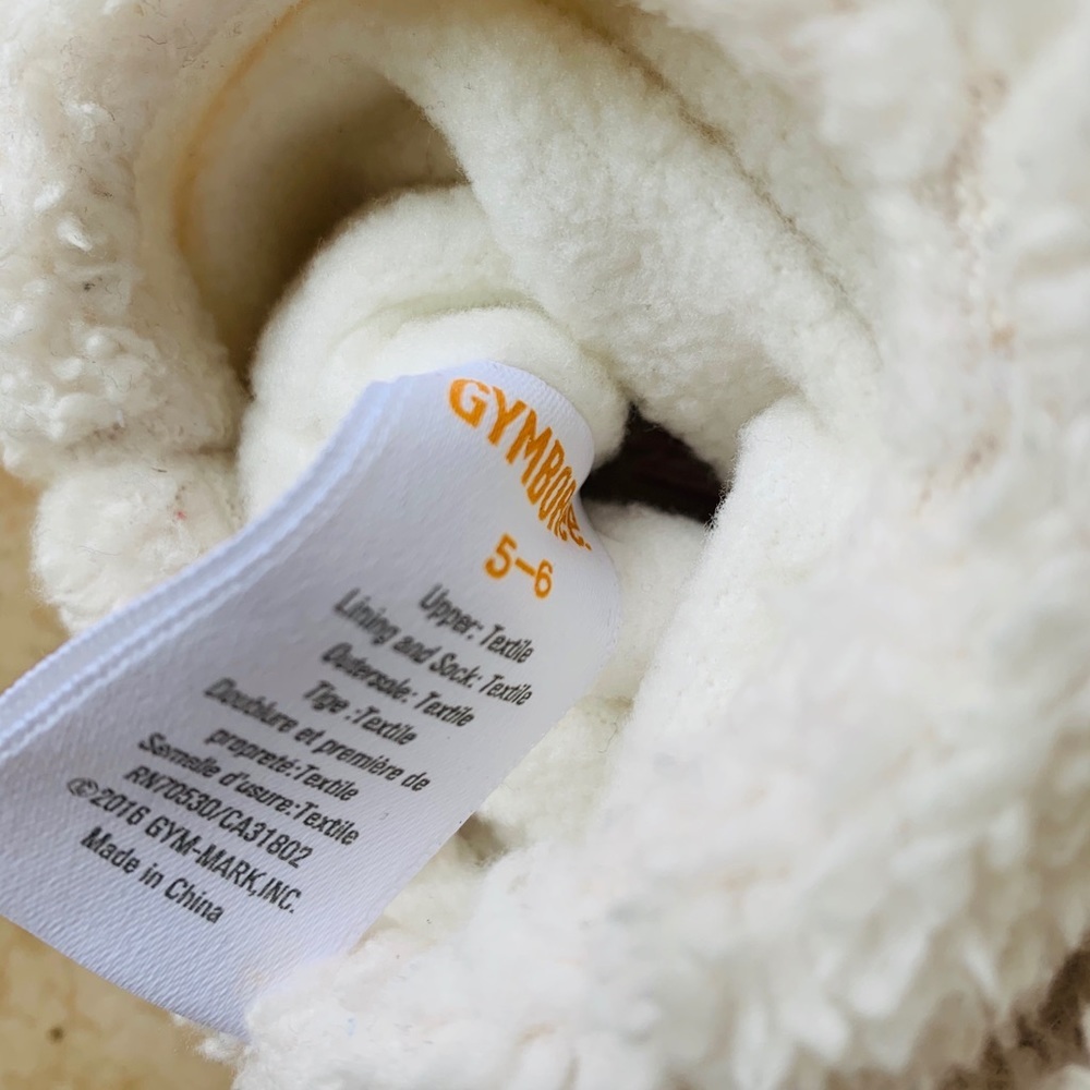 Gymboree Faux Fur Pom Pom Snow Princess Boots - Picture 8 of 9